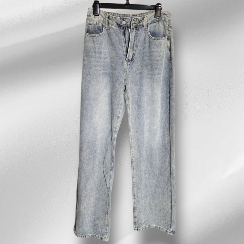 Woman's Jeans Light Wash Denim